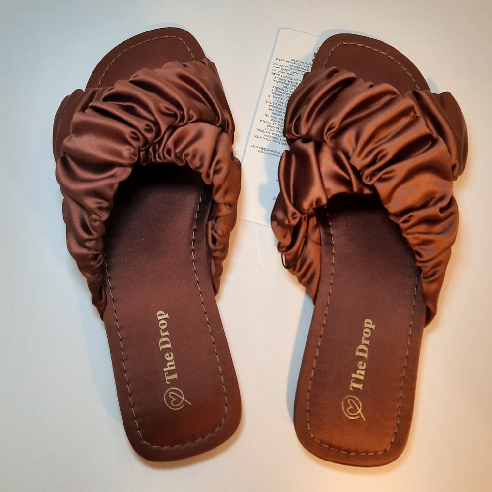 The Drop Women's Brianna Ruched Cross Strap Flat Sandal Open Toe Slides Size U